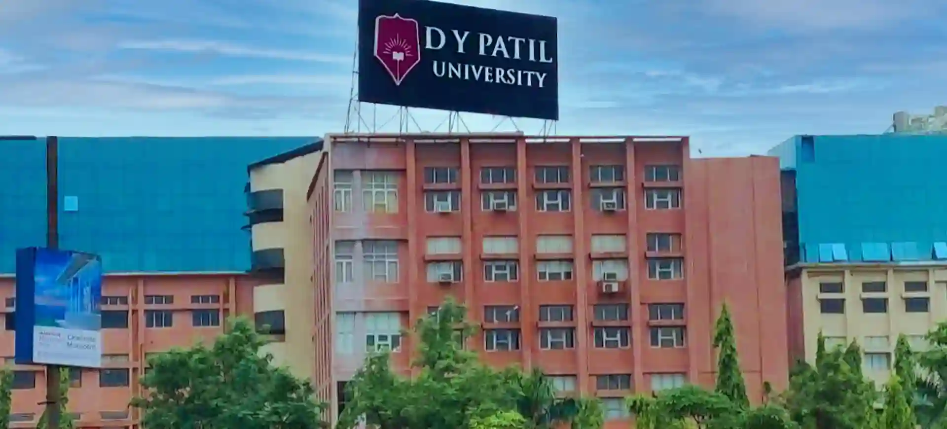 DY Patil University Online Navi Mumbai MBA Fees, Courses, Placement, Admissions 2025 | BoostMyTalent